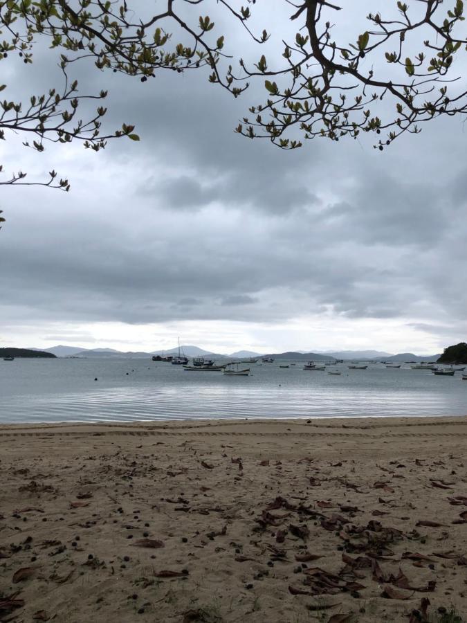 Casinha De Praia Na Fazenda Da Armacao Governador Celso Ramos Bagian luar foto